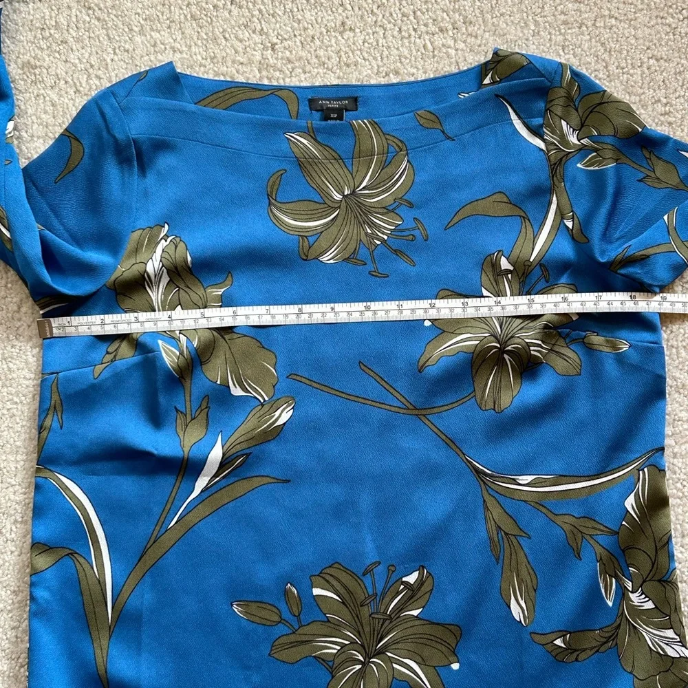 Ann Taylor Iris Flounce Cuff Boatneck Top XS Petite - Picture 7 of 12